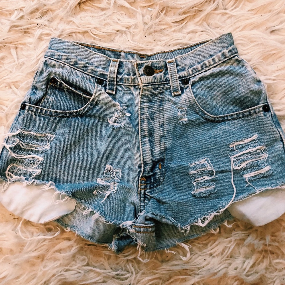 Vintage Light Wash High Waisted Shorts